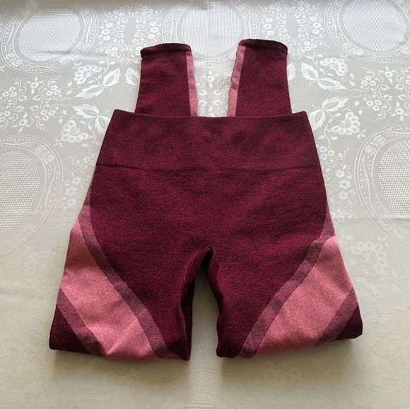 Fabletics Women’s Size S Maroon/Pink Compression Leggings Yoga Pants Stretchy - Picture 15 of 16